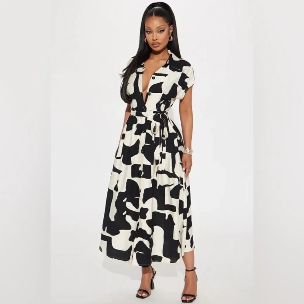 All About The Angles Shirt Midi Dress - Black/combo